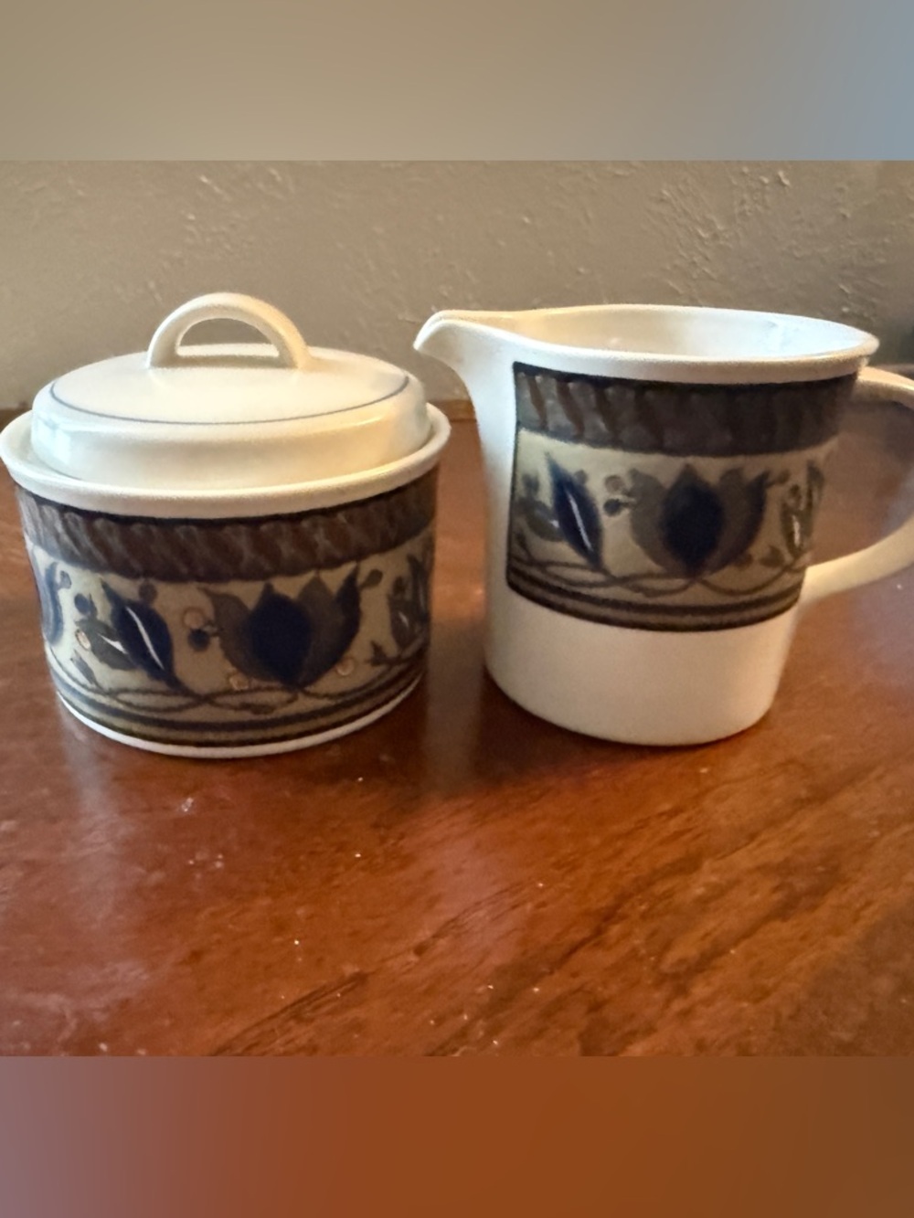 Mikasa Intalgio Arabella Floral Ceramic Creamer and Sugar Set